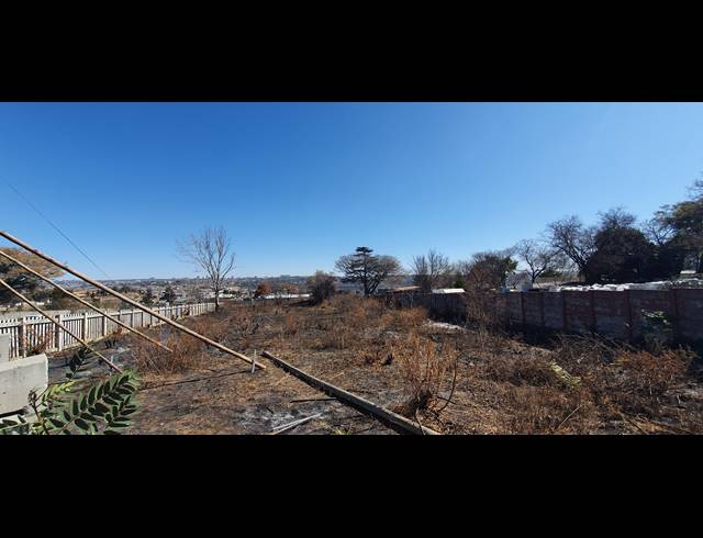 8,731M² VACANT LAND FOR SALE IN LINBRO PARK